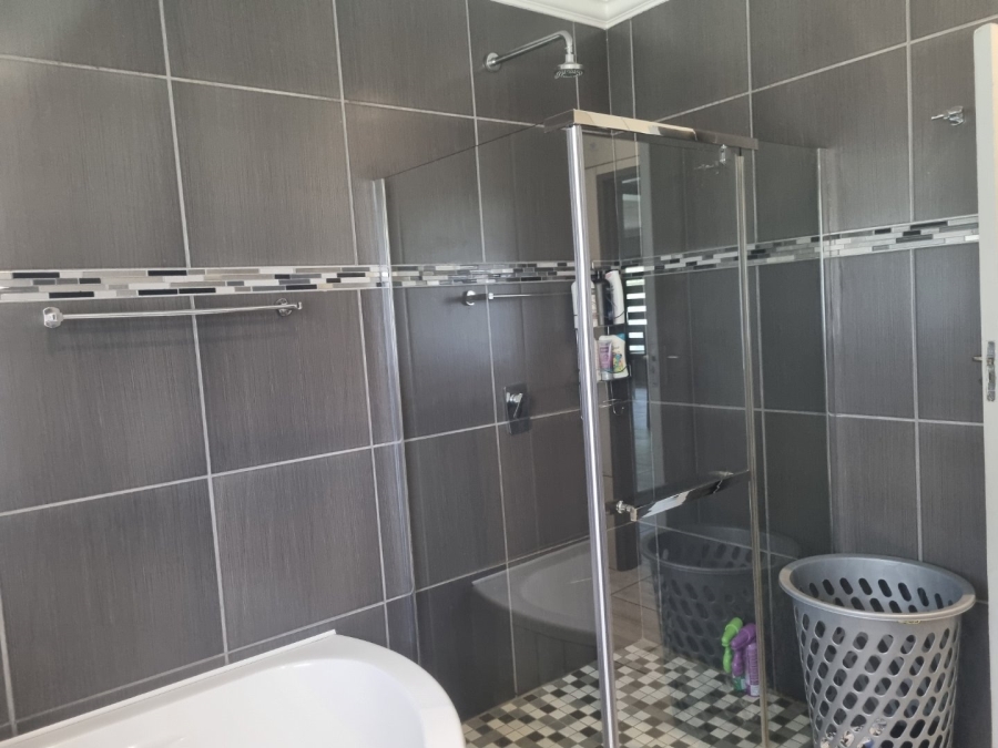 3 Bedroom Property for Sale in Vaalpark Free State